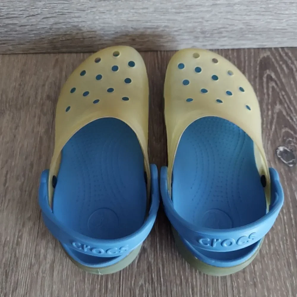 Crocs Kids Size 2 Clog Blue and Translucent Yellow Toddler Water Slip On Shoes